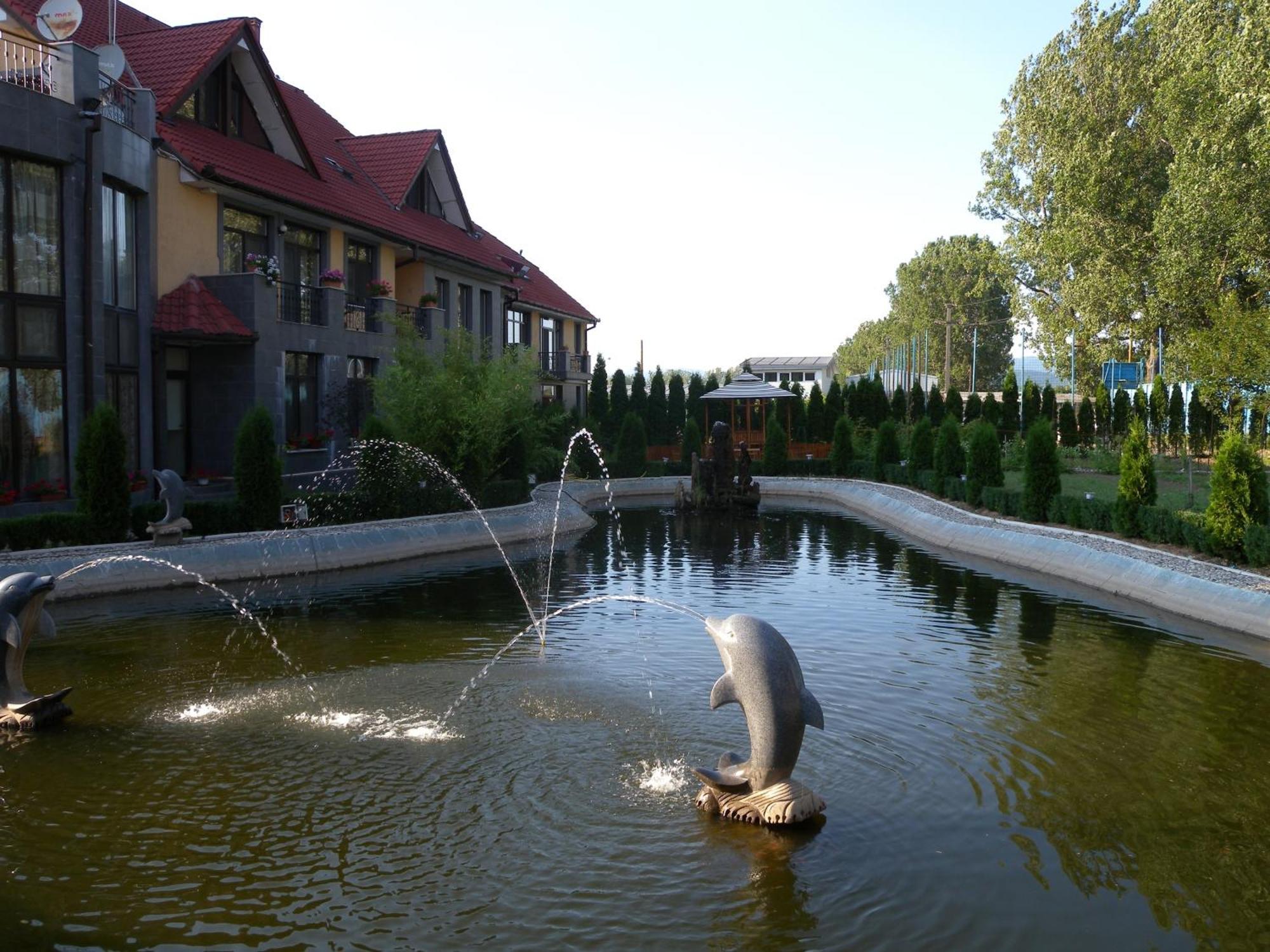 Motel DHS Deva Buitenkant foto